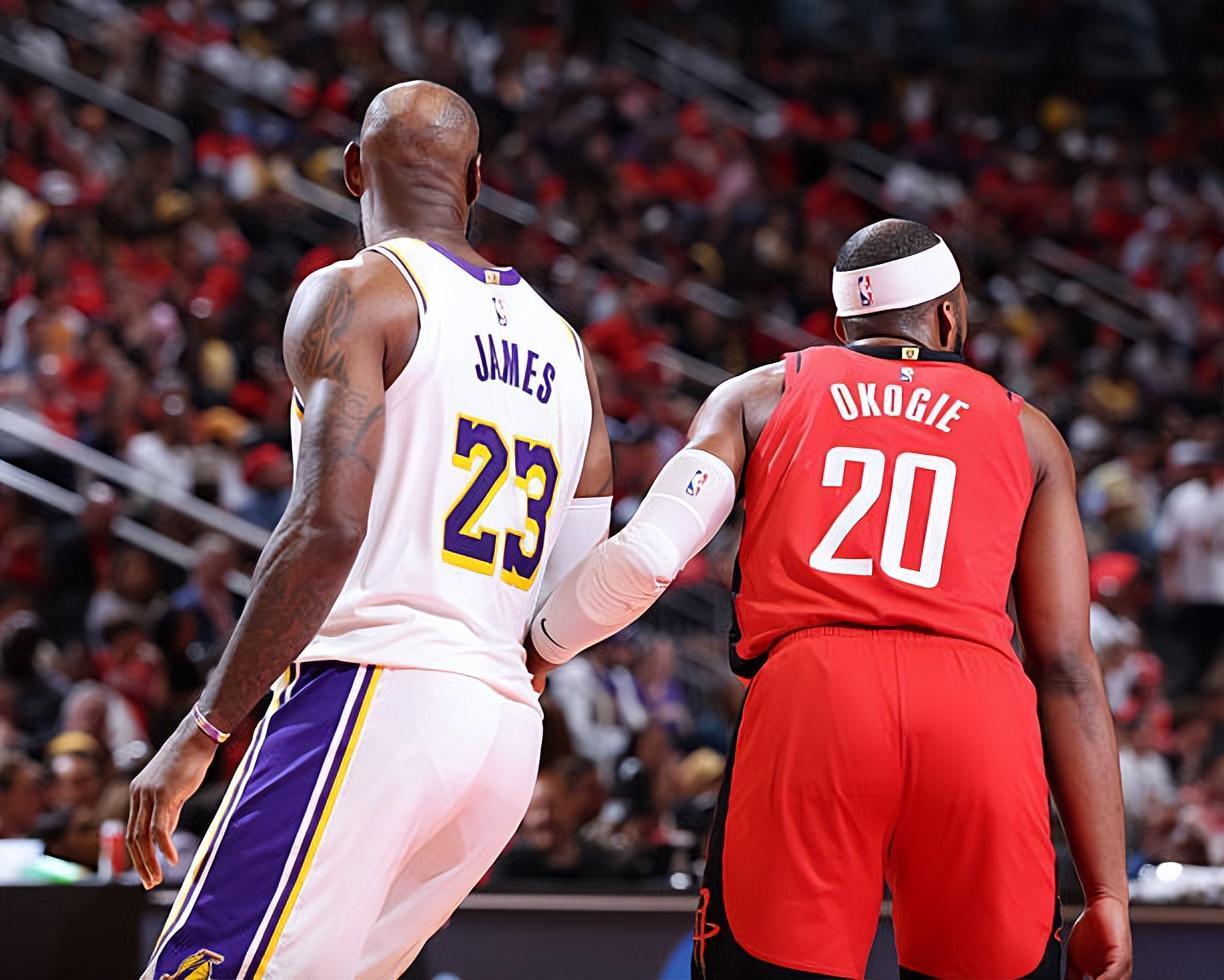 华体会网页版登录入口-出场18分钟正负值高达+20，但火箭后场大闸仍无法得到足够的信任